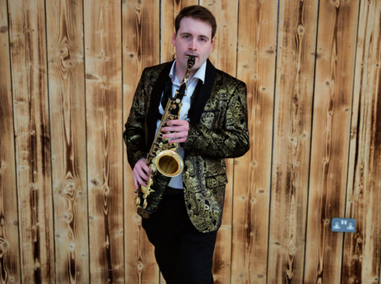 Saxy Stare